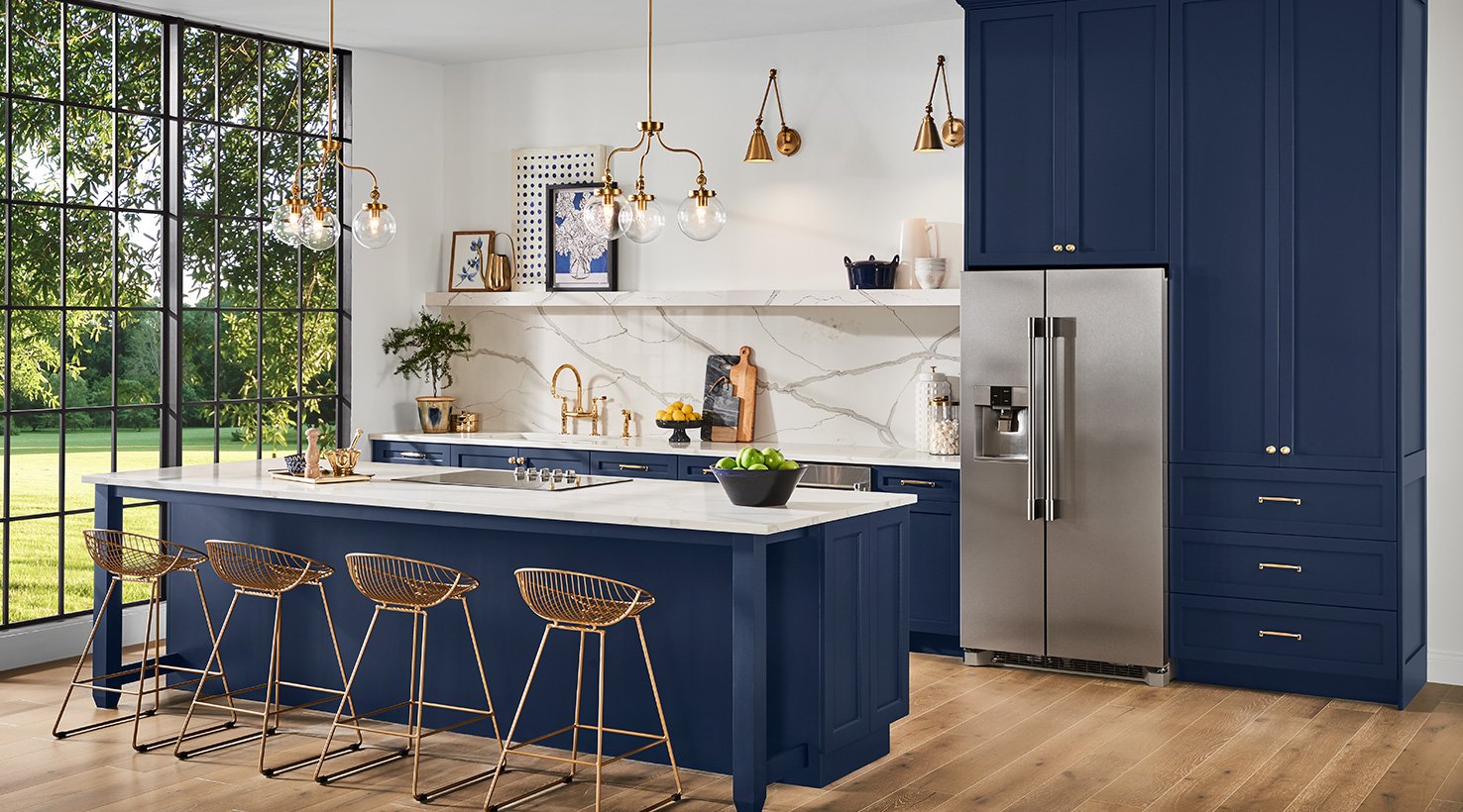 31 Best Sherwin Williams Trim Colors for a Bright and Cheerful Breakfast Nook with Lemonade!